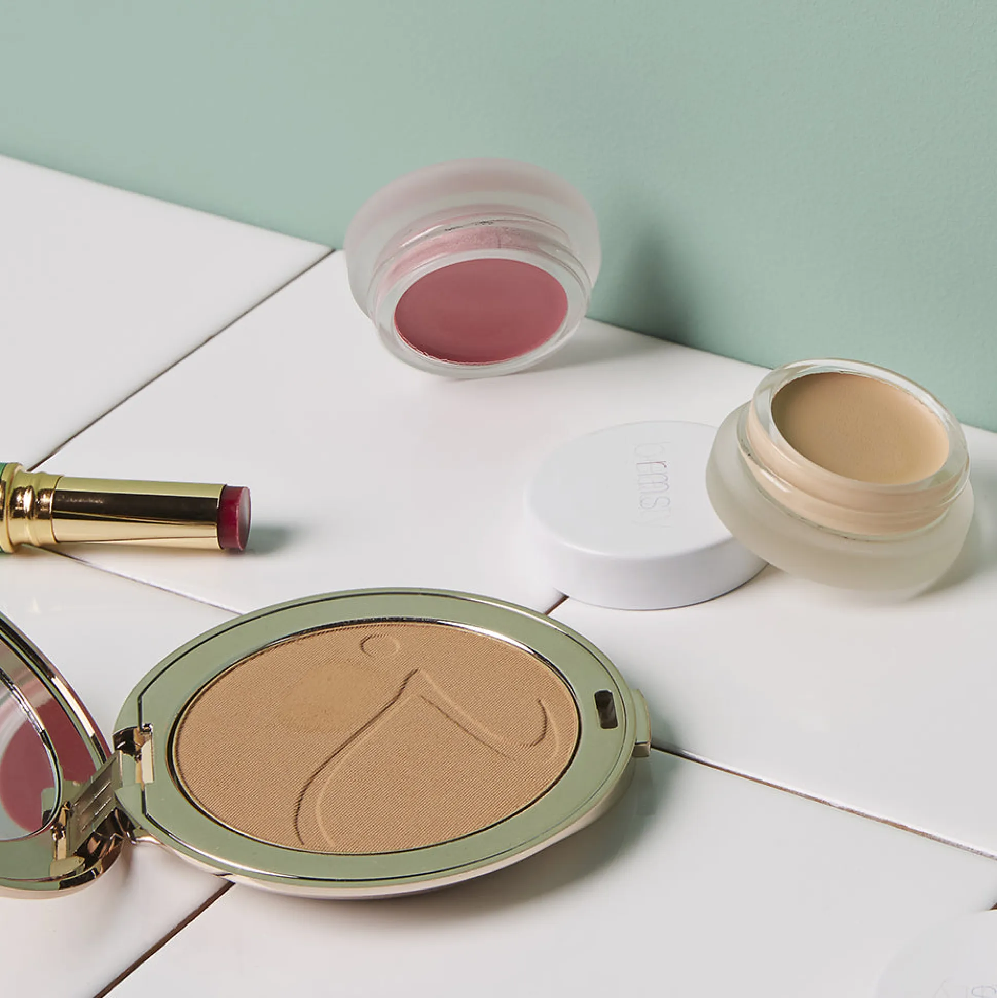 Lip2Cheek