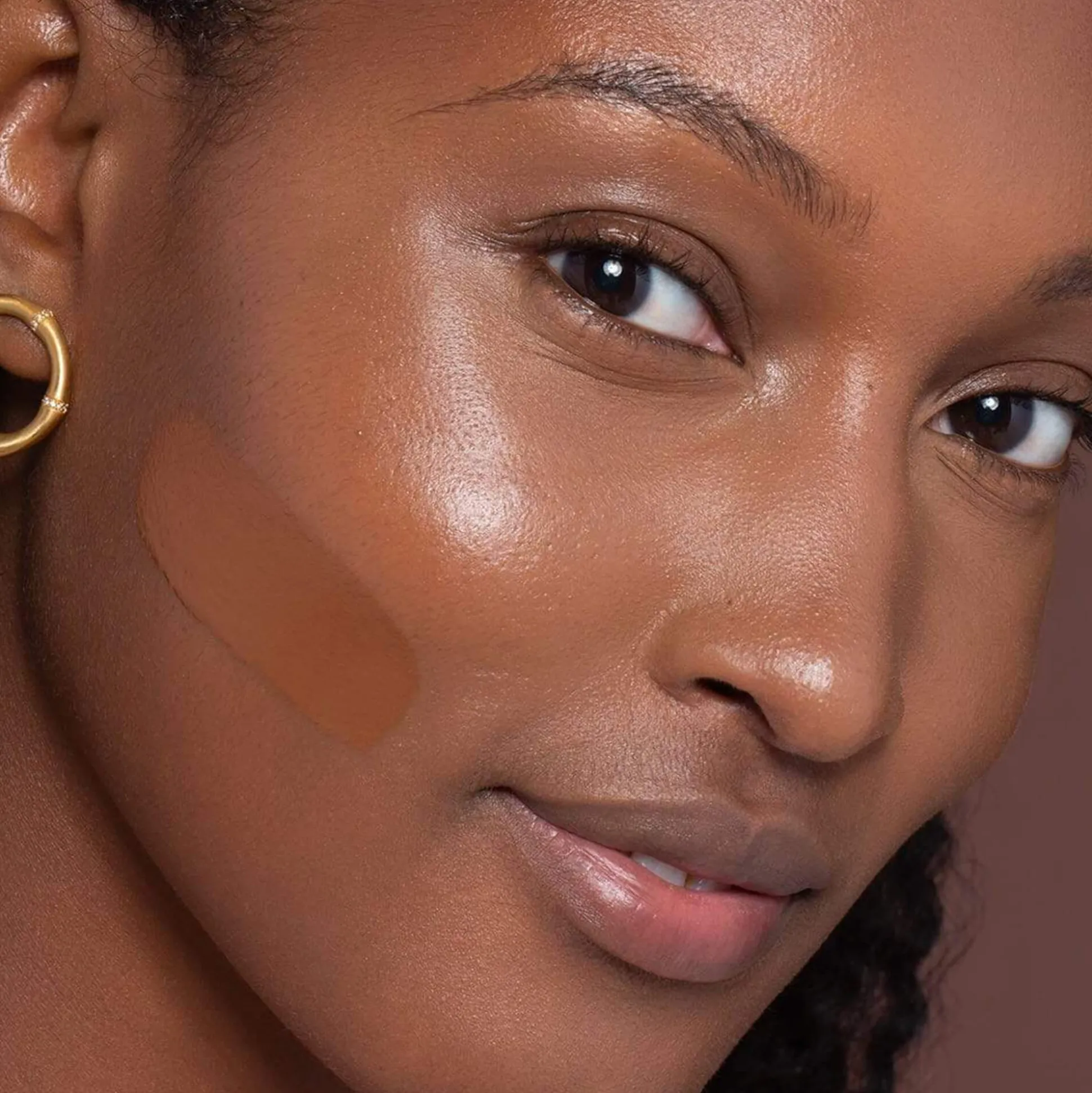 True Skin Foundation Fond de Teint Sérum
